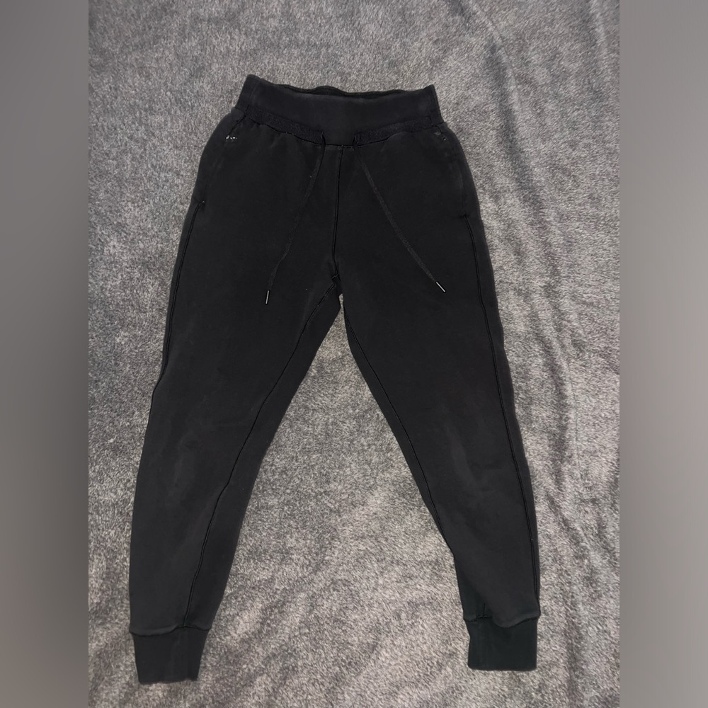 Women’s lululemon joggers